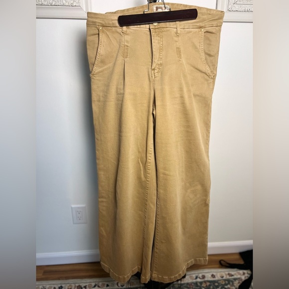 KUT from the kloth Meg wide legged khakis size 12 - Picture 2 of 8